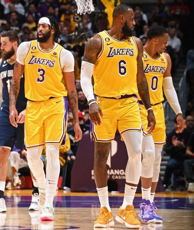 浓眉哥重返赛场，重要助攻首场状态出色，切尔西观众沸腾！气势如虹延续(意志会带你杀出重围上一句)