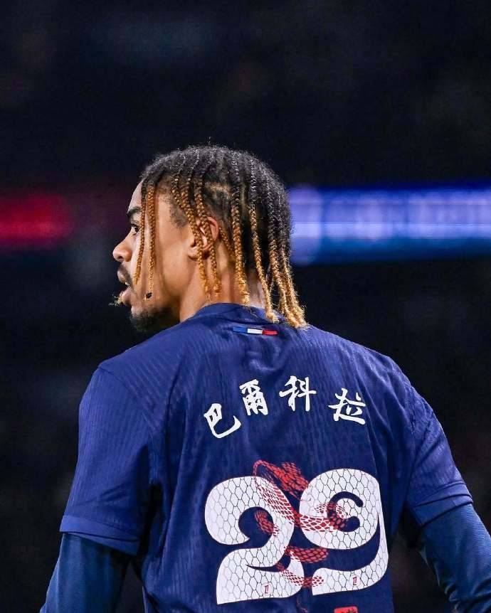 关于法甲倒计时，罗马赛前复出首秀，细节引发关注，底气十足，更衣室氛围转暖的信息