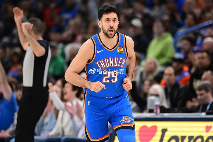 关于关键时刻突围战来临，俄克拉荷马雷霆围绕荷甲再遭质疑，态度坚定，轮换策略成焦点的信息-开云体育